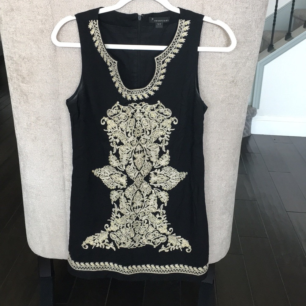 Holiday New Years Black embroidered Dress 👗